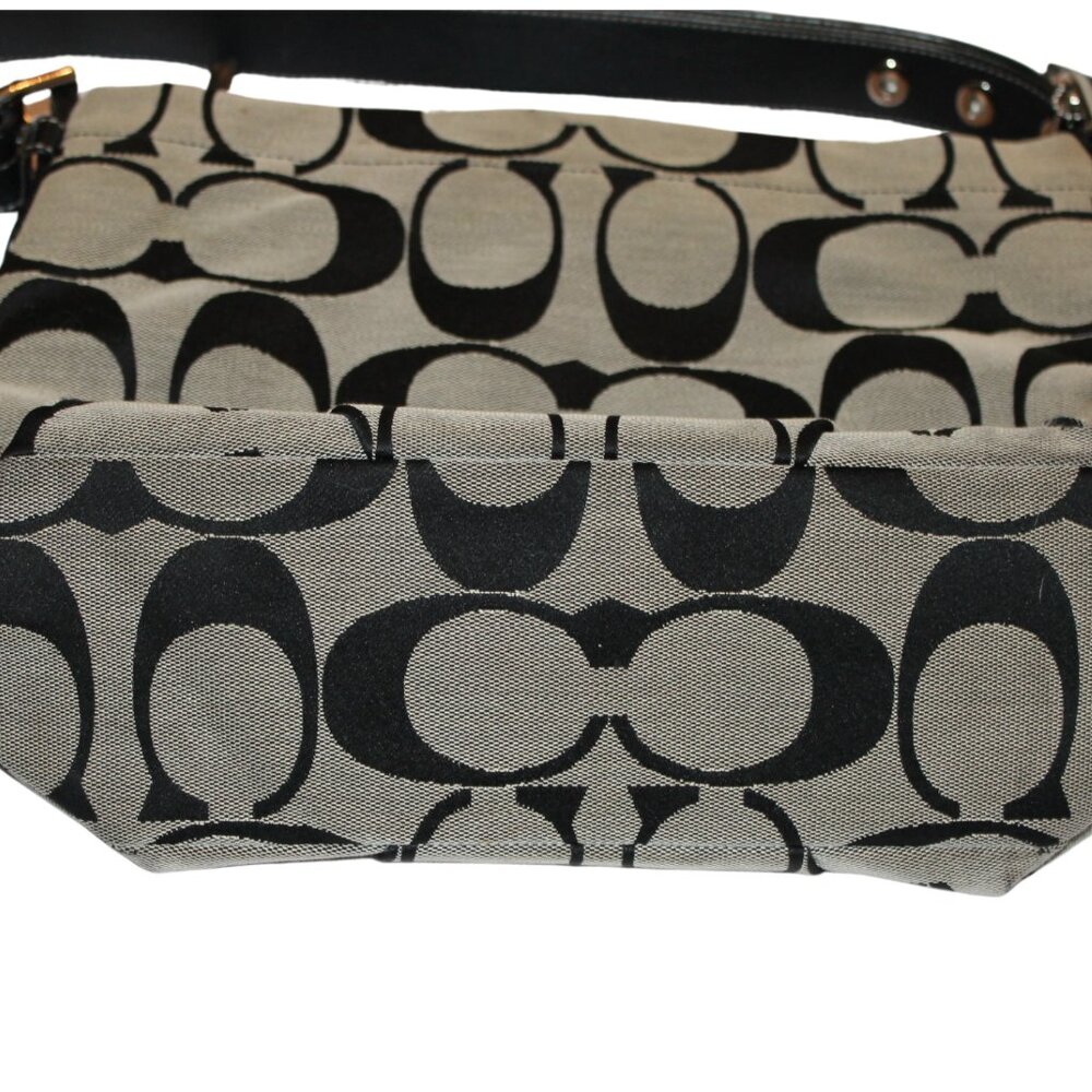 COACH Signature Shoulder Bag, Handbag Purse, Adjustable Strap, Hobo Style F15067 - Picture 11 of 11